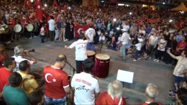 Samsun'da Darbe Şehitleri İçin Gıyabi Cenaze Namazı