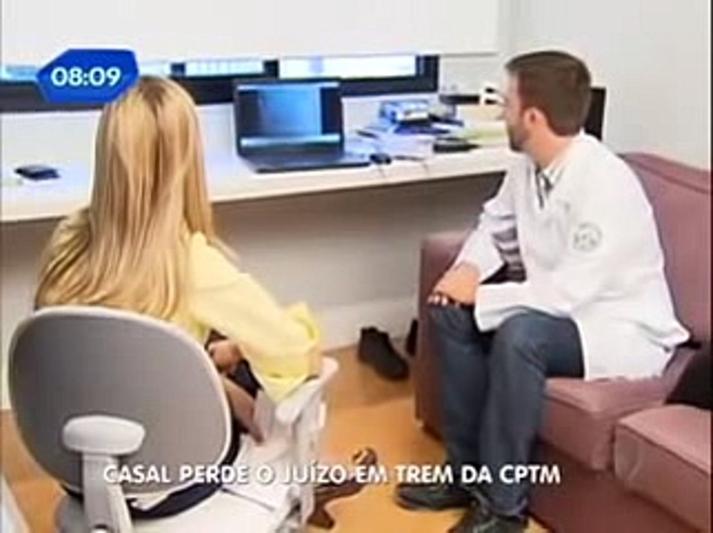 Câmera de segurança flagra casal fazendo sexo no metro de sp (1)