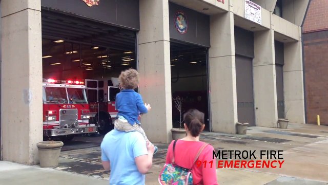 Baltimore City, MD Fire Department Engine # 23 & Rescue # 1 Responding