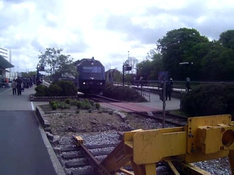 ME 1521 med DD-tog i Hjørring 10/05-2009