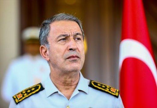 Hulusi Akar Darbe Girişimini 17.00'de Öğrenmiş Ama Karargahı Terk Etmemiş