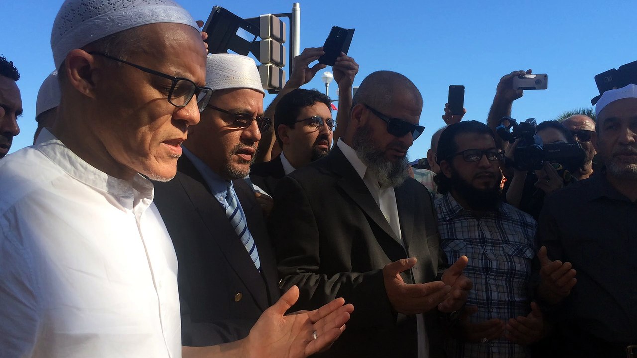 Attentat de Nice : une quinzaine d'imams niçois rendent hommage aux victimes