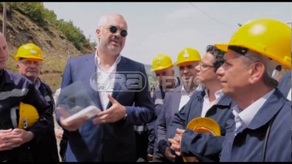 Télécharger la video: Ora News - Rama në Burrel e Bulqizë: Kush nuk paguan energjinë, do të rrijë në errësirë