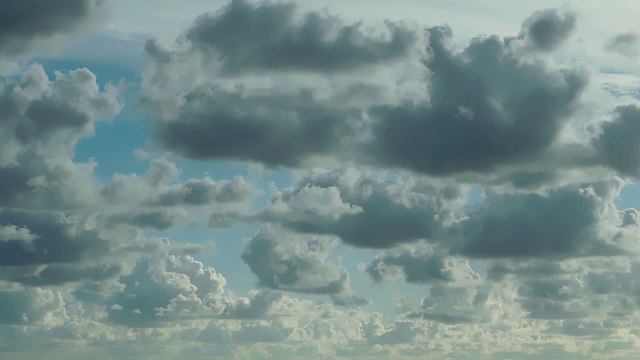 Вечер, море, облака...