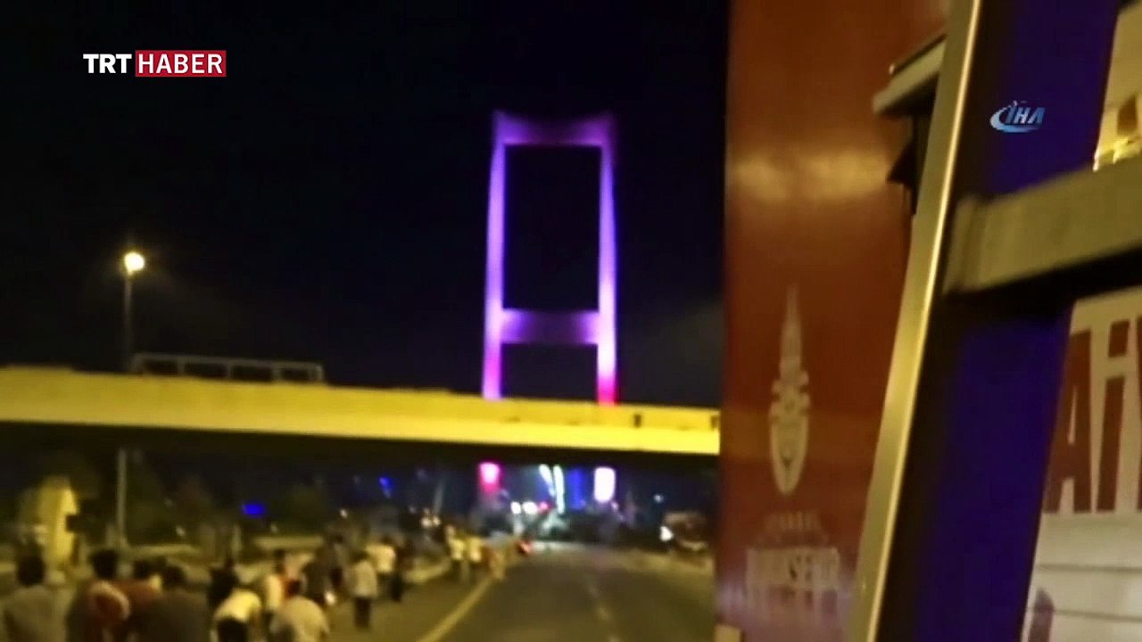 Boğaziçi Köprüsü'nde askerler vatandaşlara böyle ateş açtı