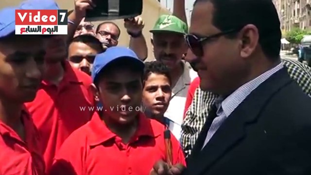 بالفيديو.. محافظ الغربية يتفقد مبادرة حلوة يابلدى ويستمع للشباب المشاركين