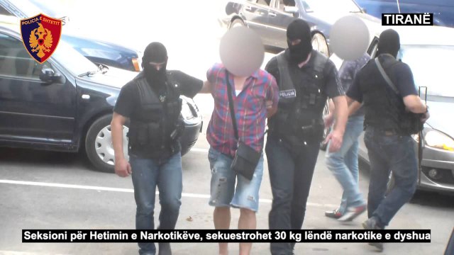 Report TV - Tiranë, sekuestrohen 30 kg kanabis, arrestohen 3 persona