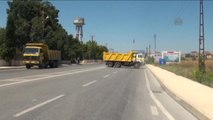 Fetö'nün Darbe Girişimi - Kırklareli - İstanbul Yolunda Trafik Tek Şeritten Sağlanıyor