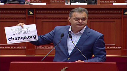 “Presidenti nga populli”, Ben Blushi prezanton peticionin - Top Channel Albania - News - Lajme