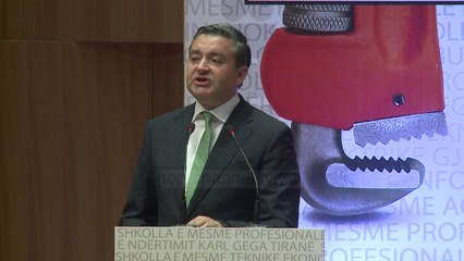 Klosi: Arsimi profesional, zgjedhje e sigurtë - Top Channel Albania - News - Lajme