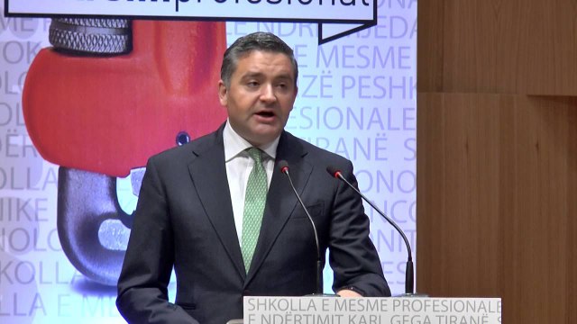 Report TV - Arsimi profesional, Klosi: 70% e nxënësve punësohen menjëherë