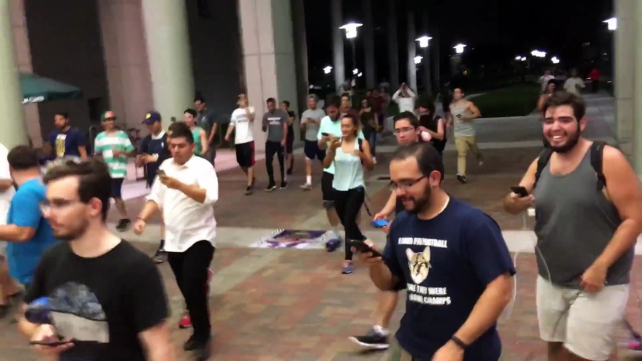 Des joueurs de Pokemon Go envahissent l'université de Floride pour attraper un pokemon rare