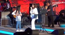 الطفلة نور قمر  على ركح مسرح قرطاح مع الفنانة سميرة سعيد صوت عالمي