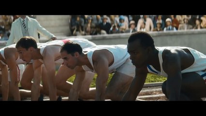 アメリカの陸上選手ジェシー・オーエンスとは!?映画『栄光のランナー／1936ベルリン』予告編