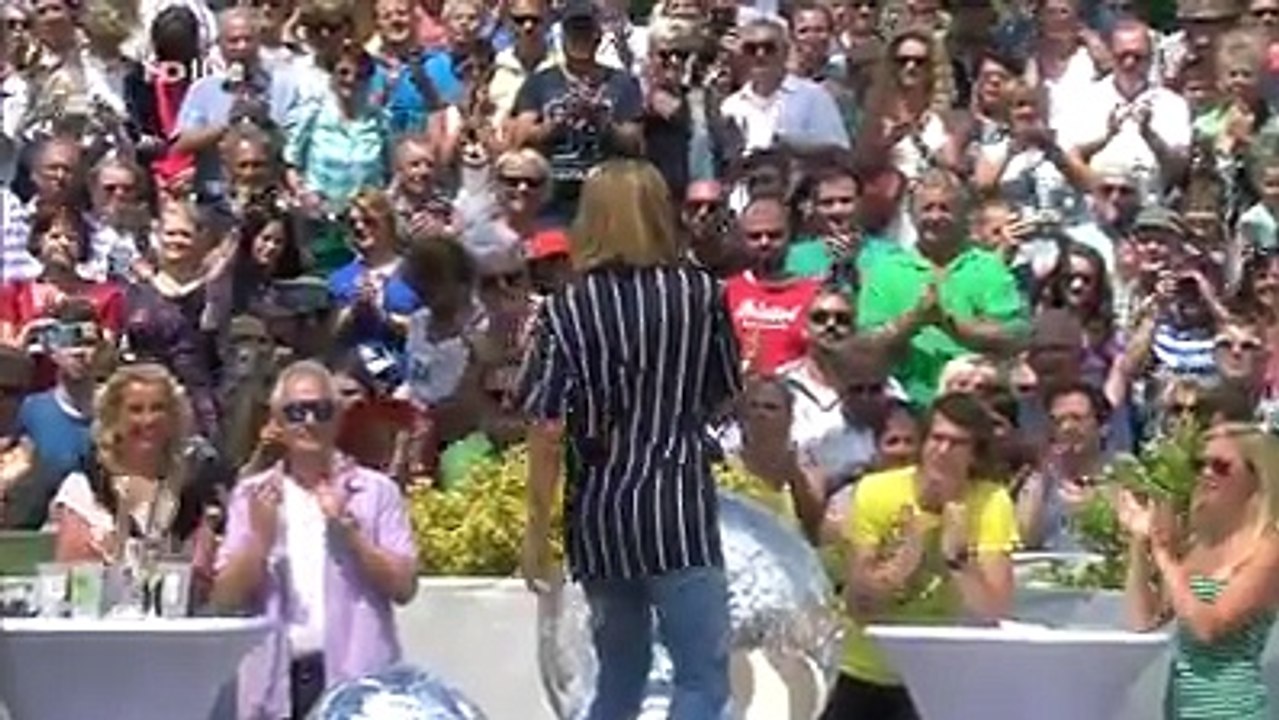 Vanessa Mai  (Meilenweit ) Live