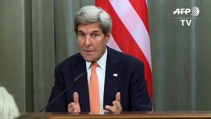 Kerry quiere paz y "continuidad" en Turquía