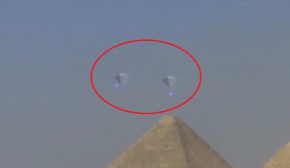 About OVNI Pyramid of Giza , Egypt ( New 2016 )