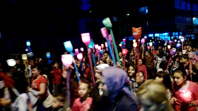 23 NİSAN Karamürsel ATATÜRK İlköğretim okulu fener alayı