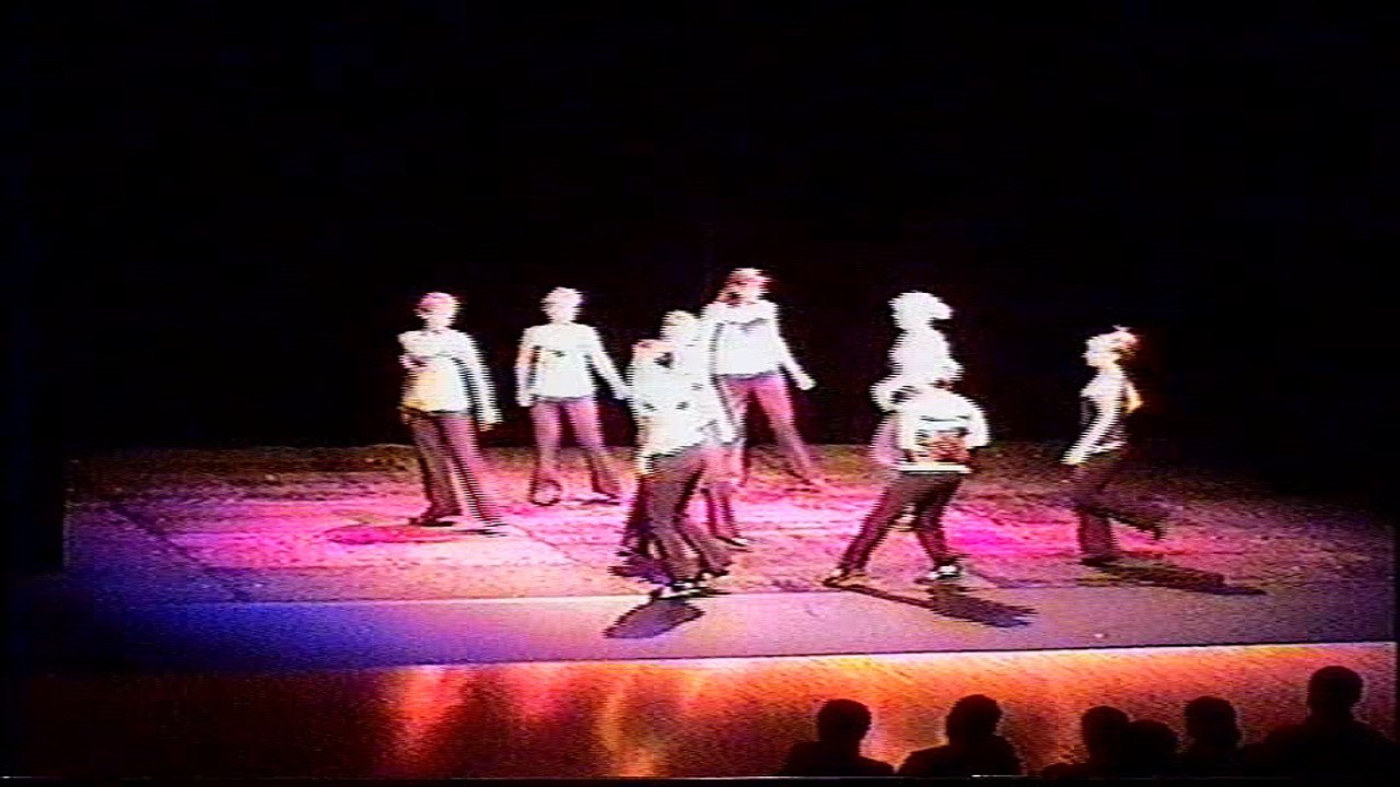 GALA 2005 Scene 7 Dess Dance
