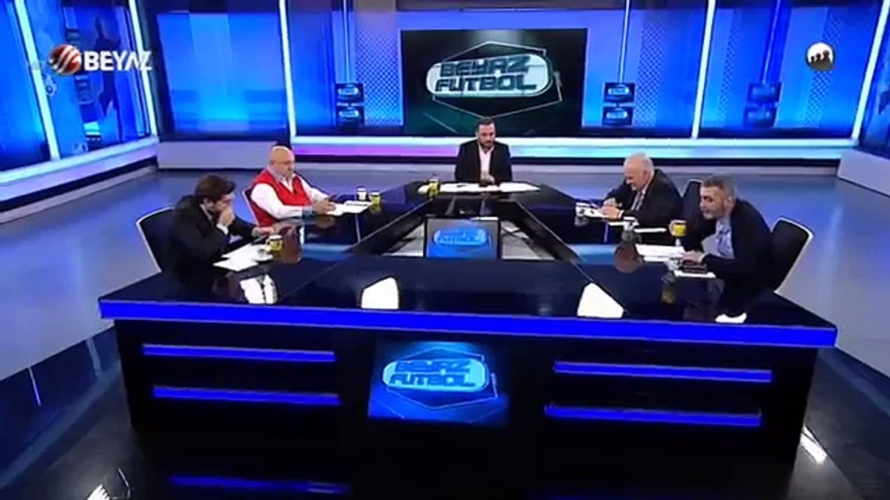 (..) Beyaz Futbol 10 Nisan 2016 Kısım 3/5 - Beyaz TV - HD izle