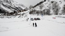 Drag race sur la neige : Peugeot 3008 Hybrid4 vs 3008 2WD vs 4008 4WD