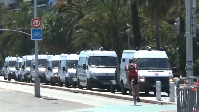 وزير الداخلية الفرنسي يدعو مواطنيه للالتحاق بقوات الاحتياط