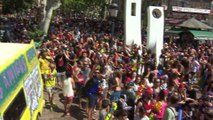 Miles de personas se mojan en la 'Batalla Naval de Vallecas'