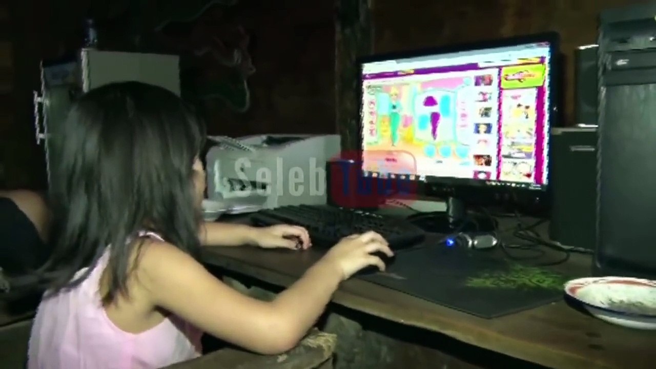 KEREN, SAFEEA AHMAD NYANYI LAGU CIPTAAN SENDIRI