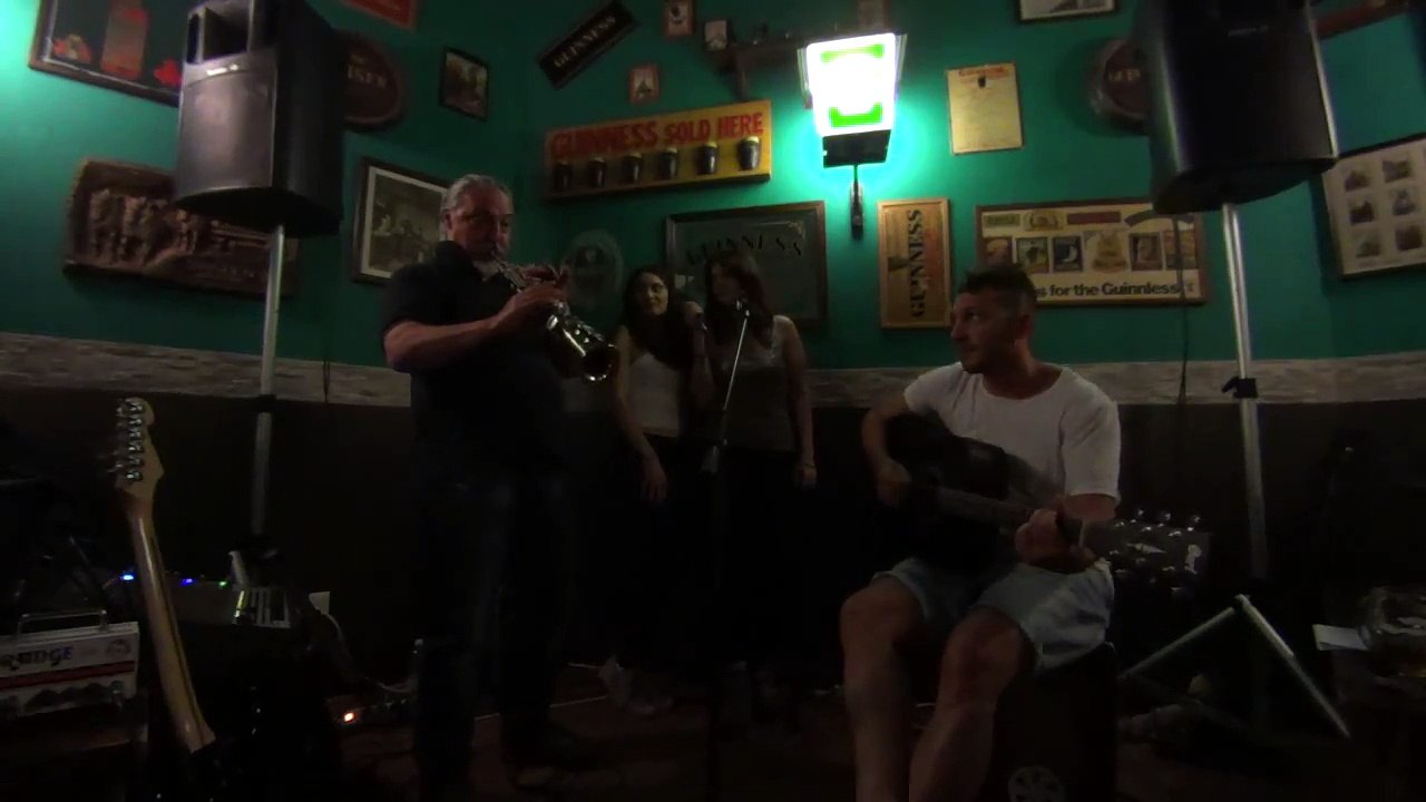 Ely Lilly Vigliotta & Barbara Casale - Nobody's Wife (Live)