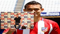 Santos Borré fue Presentado con el Atletico de Madrid