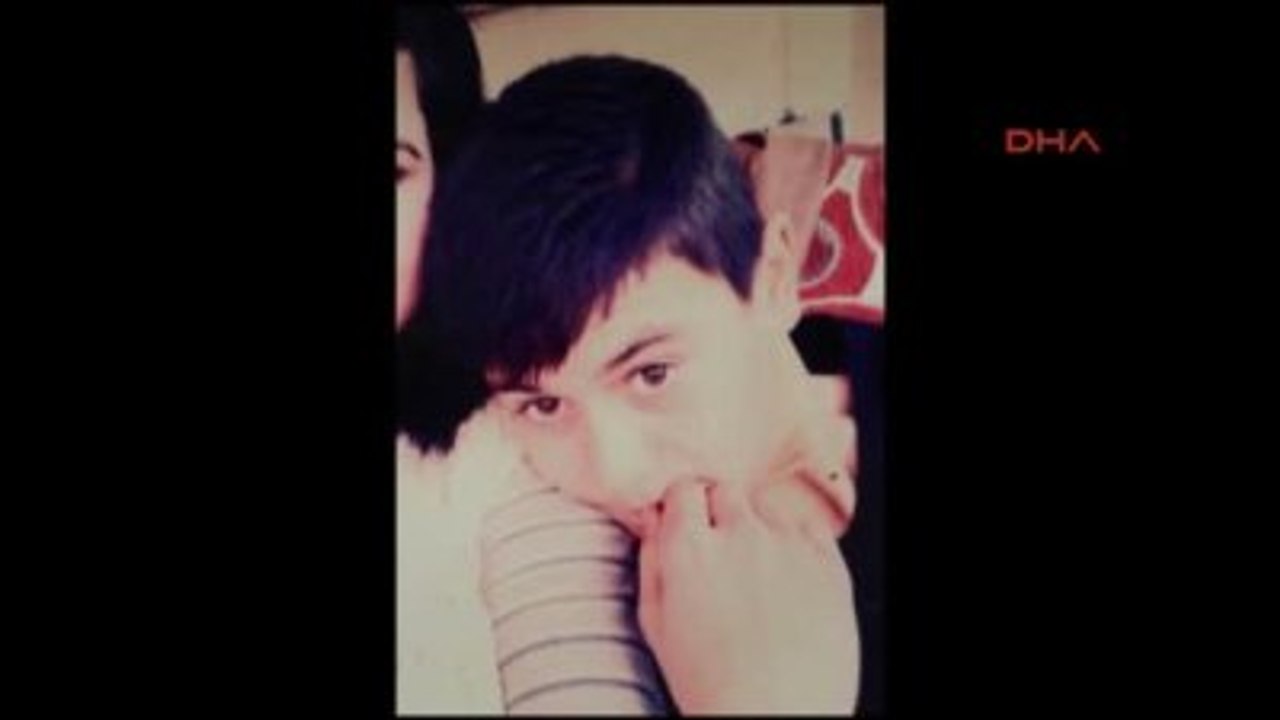 Ayvalık Ablasını Uykuda Bıçakladı