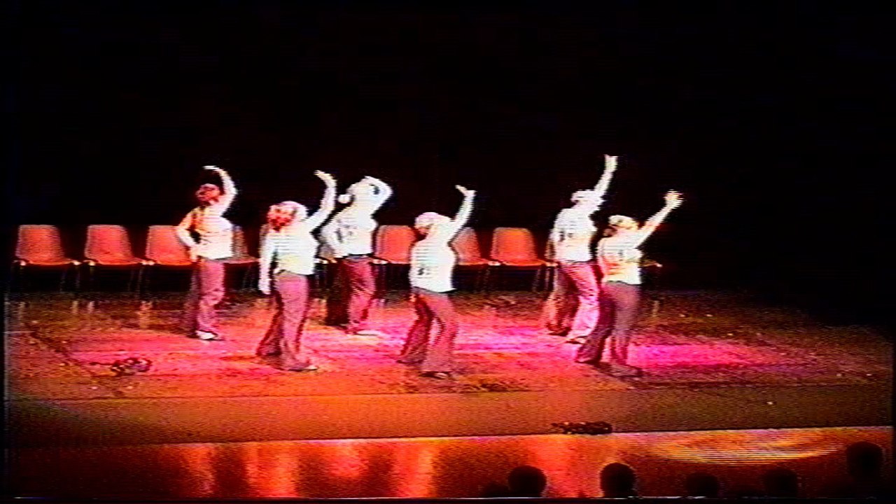 GALA 2005 Scene 2 Dess Dance