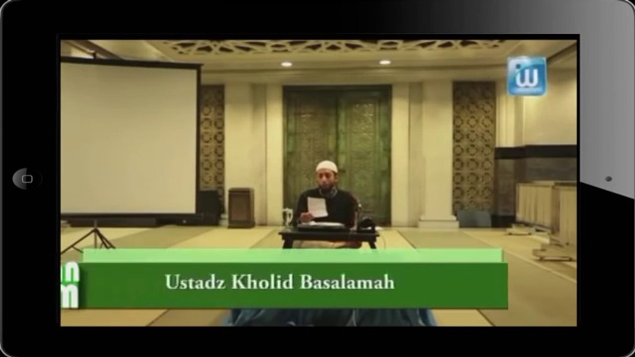 Ustadz Khalid Basalamah - Gerakan shalat tidak mengikuti sunnah nabi