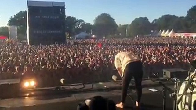 Attentat de Nice : Qui ne saute pas n'est pas Niçois, l'hommage de Hyphen Hyphen aux Vieilles Charrues