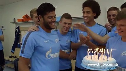HULK - Blows off his birthday cake #HAHA