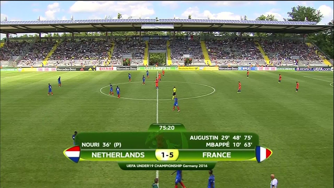 Foot - Euro - U19 - Bleus : Le troisième but d'Augustin contre les Pays-Bas