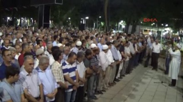 İslahiye'de Darbe Şehitlerinin Gıyabi Cenaze Namazı Kılındı