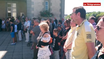 Dinan. Hommage aux victimes de l'attentat de Nice