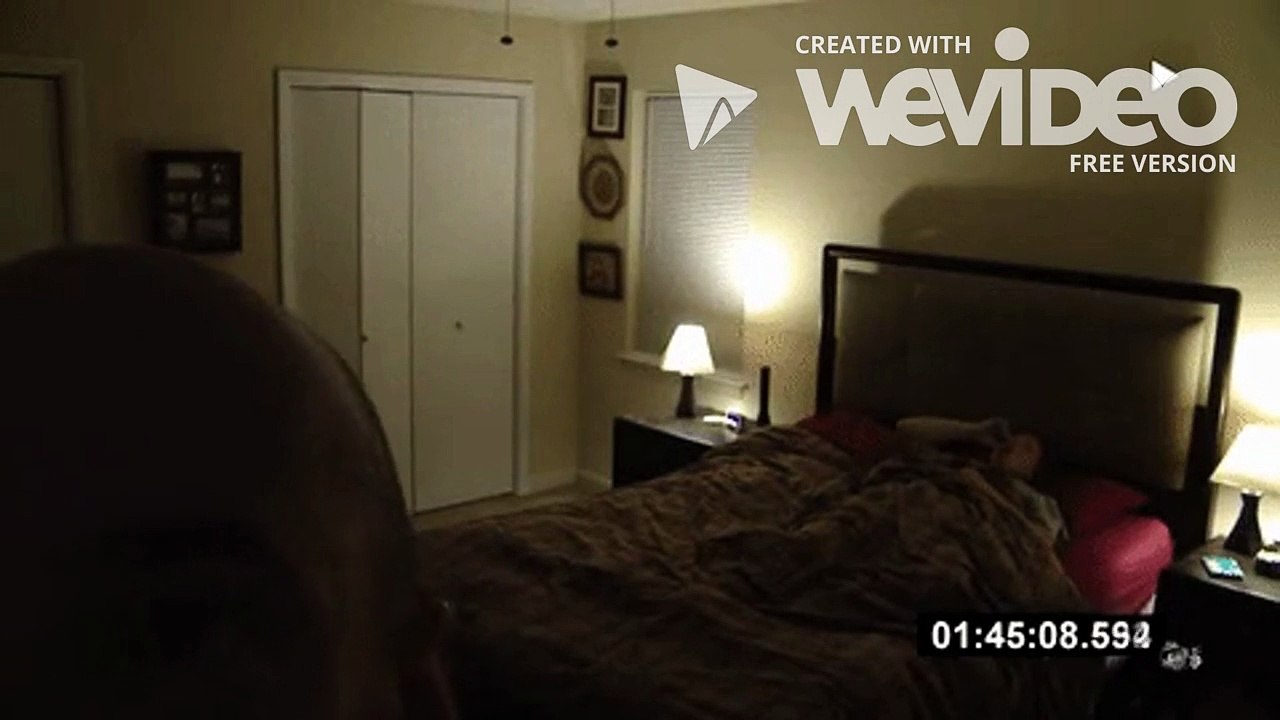 Postavio je skrivenu kameru pre nego što je legao da spava. Kada je ujutru video šta je snimila, počeo je da vrišti od u
