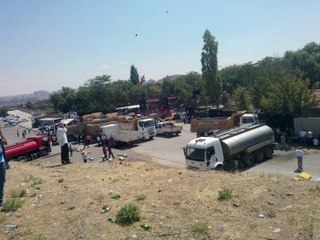 'Tanklar Çıkıyor' Dedikodusu Ankara ve İstanbul'da Vatandaşı Sokağa Döktü