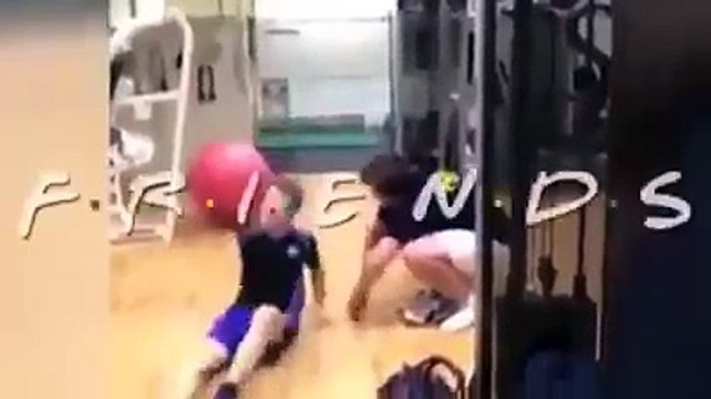 Friends version Payou, des blagues a gogo