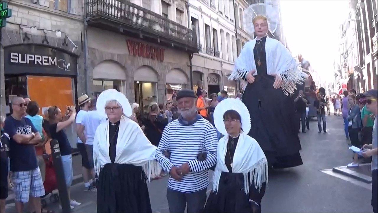 Gayant 2016 : Ouverture des Festivités, dont les Géants invités ouvrent le bal !...