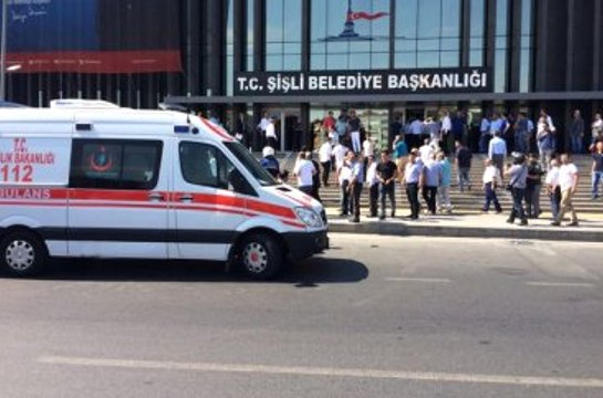 Şişli Belediye Başkan Yardımcısı Makamında Başından Vuruldu!