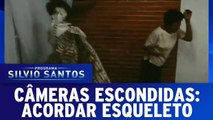 Câmeras Escondidas: Acordar Esqueleto