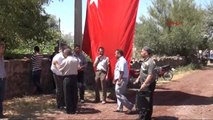 Niğde Darbeci Generali Öldüren Şehit Astsubay Halisdemir'in Baba Evinde Yas ve Gurur Bir Arada