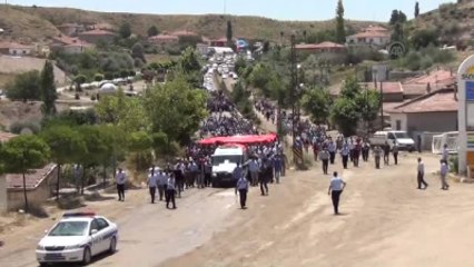 Demokrasi Şehitleri Son Yolculuklarına Uğurlanıyor - Volkan Pilavcı