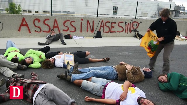 Trèbes : les anti-OGM devant l'usine Monsanto
