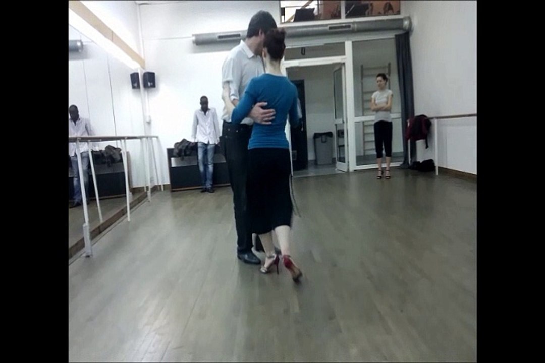 MISS et ERIC (C2011.02.24) - résumé de cours et improvisation (tango nuevo et tango fantasia)