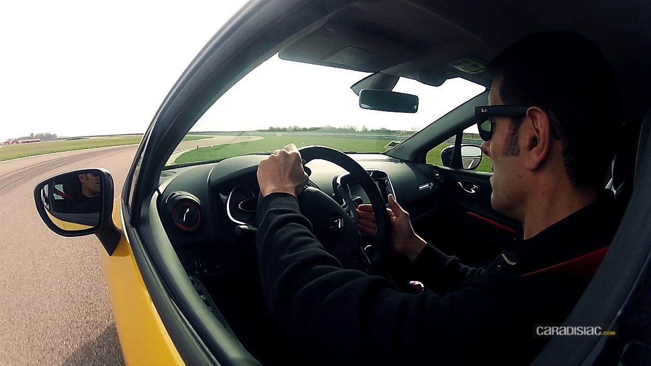 L'avis complet de Soheil Ayari sur la Renault Clio RS