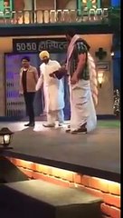 Varun Dhawan As Tahir Shah Performing Angel song